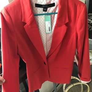 New 3/4 sleeve blazer